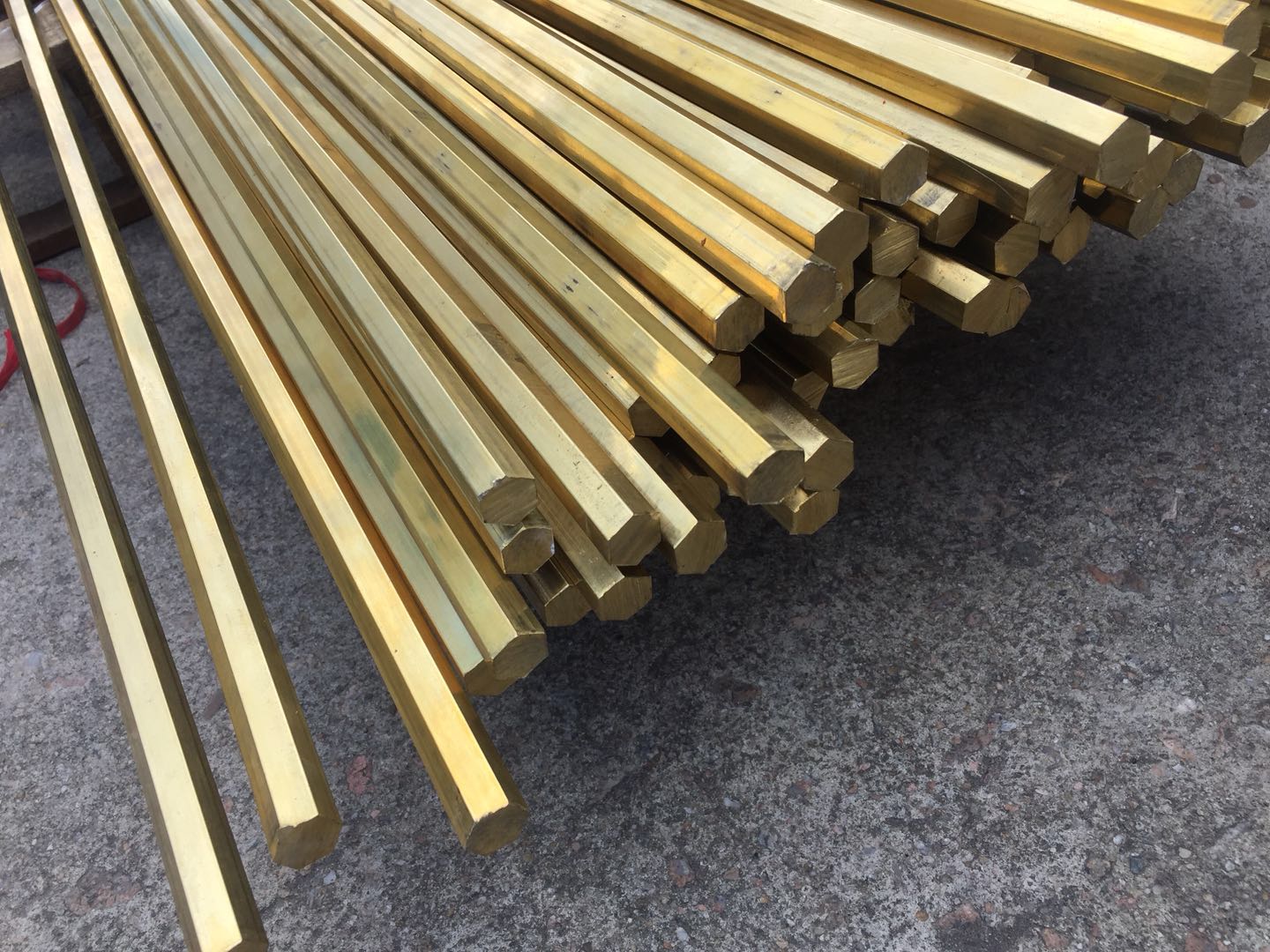 铜现货(铜现货价格在哪里查询)