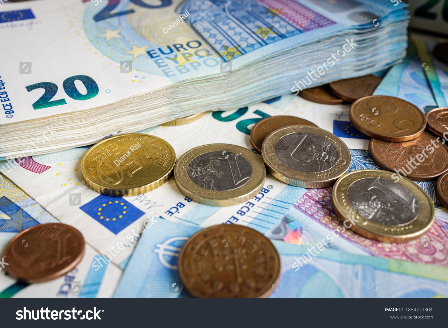 eur是什么货币(1欧元等于几元人民币)